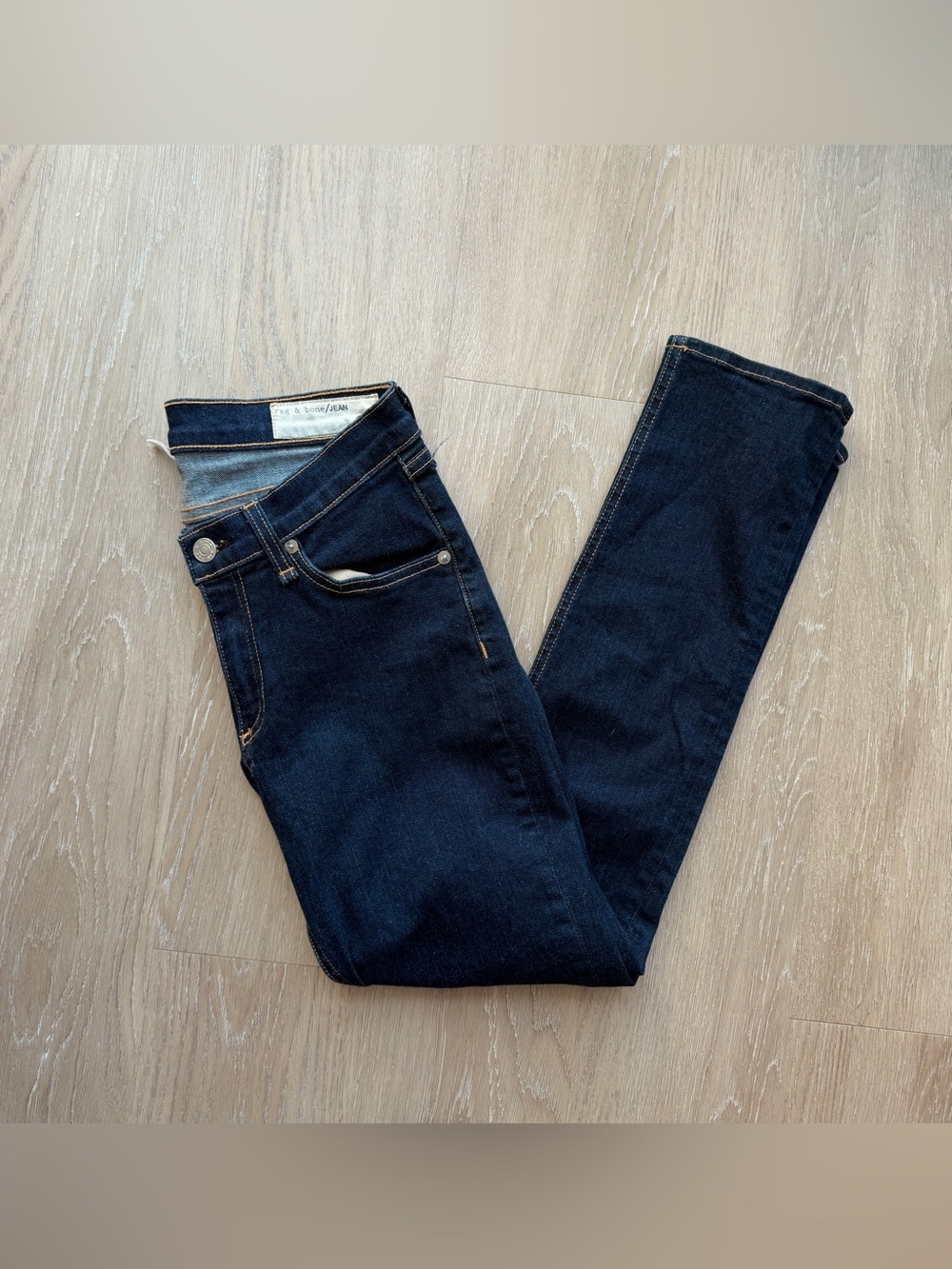 Rag and Bone dark wash capri skinny jeans